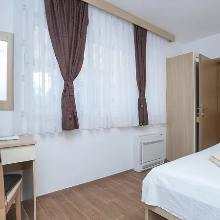 Maris Apartament Lumbarda
