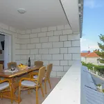 Maris Apartman