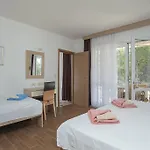 Maris Apartman *