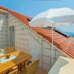 Maris Apartman Lumbarda