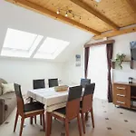Apartman Maris *
